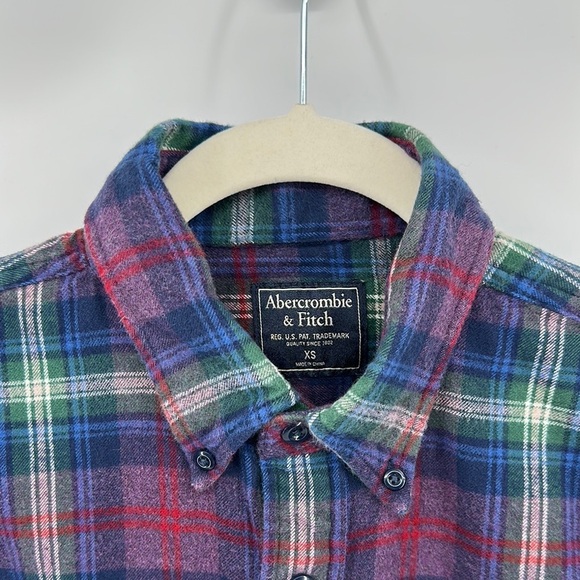 Abercrombie & Fitch Casual Blue and Red Plaid Flannel Shirt Size XSmall - Picture 2 of 11